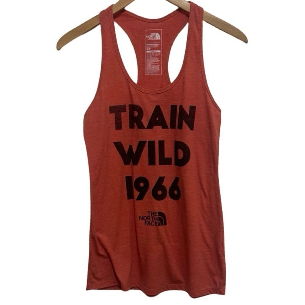 The North Face Women's TRAIN WILD Graphic coral Racer Back Tank Top S Small